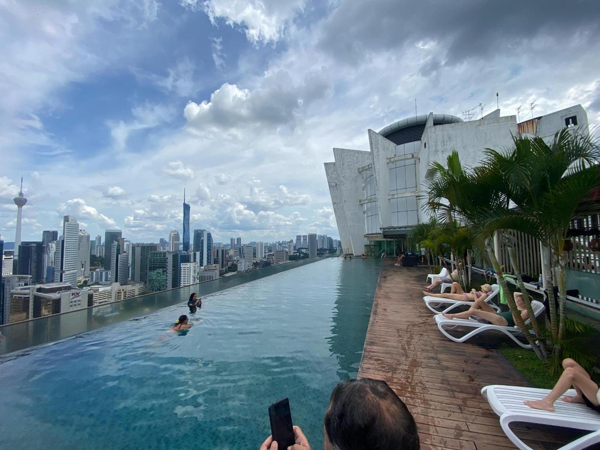 Skypool Kl Free Infinity Pool Over Kuala Lumpur Kültér fotó